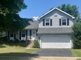 2030 Glenmoor Dr, Dundee, IL 60118