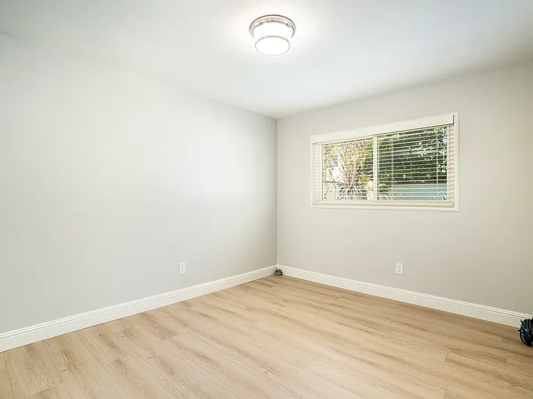 7201 Slater Ave — Photo 25