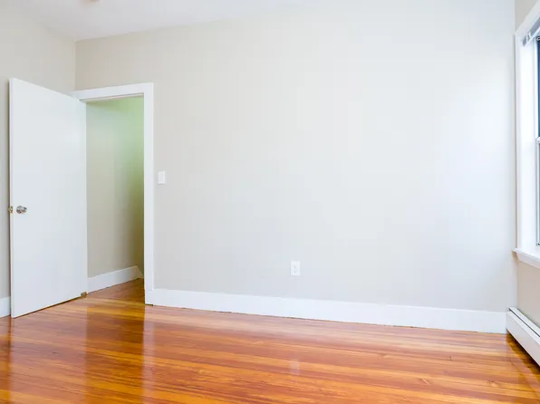 21 Pennsylvania Ave Unit 21, Somerville, MA 02145