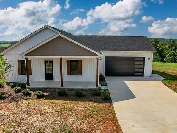 9866 Leesville Rd, Evington, VA 24550