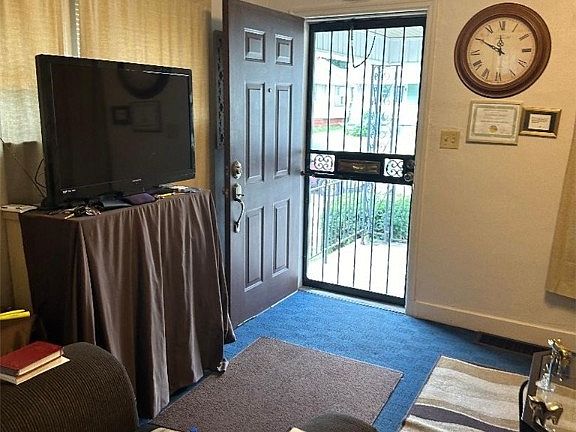 3rd image of 334 Burleigh Ave #332
