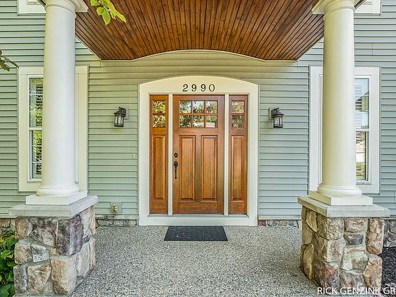 3rd image of 2990 Thornbury Dr