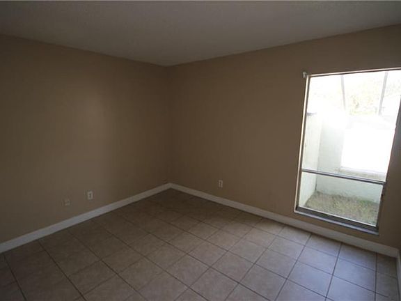 5th image of 3274 Split Willow Dr