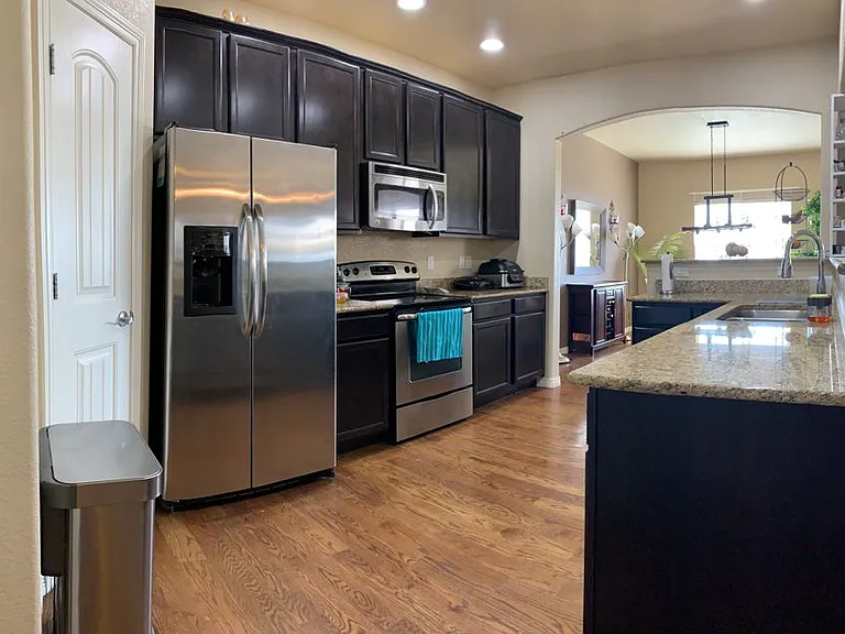 7831 Whipple Pl — Photo 3