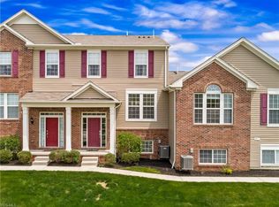 946 Croghan Way, Akron, OH 44321