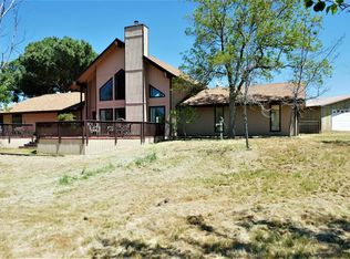 26517 Auberry Rd, Clovis, CA 93619