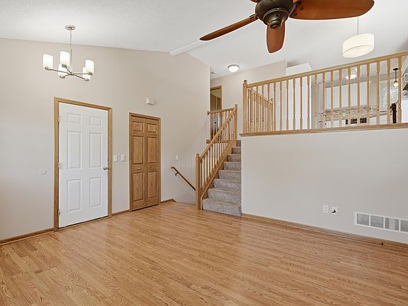 4th image of 1500 4th St NE