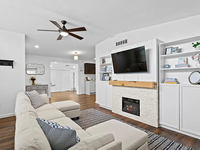 2407 S Lois Ave — Photo 27