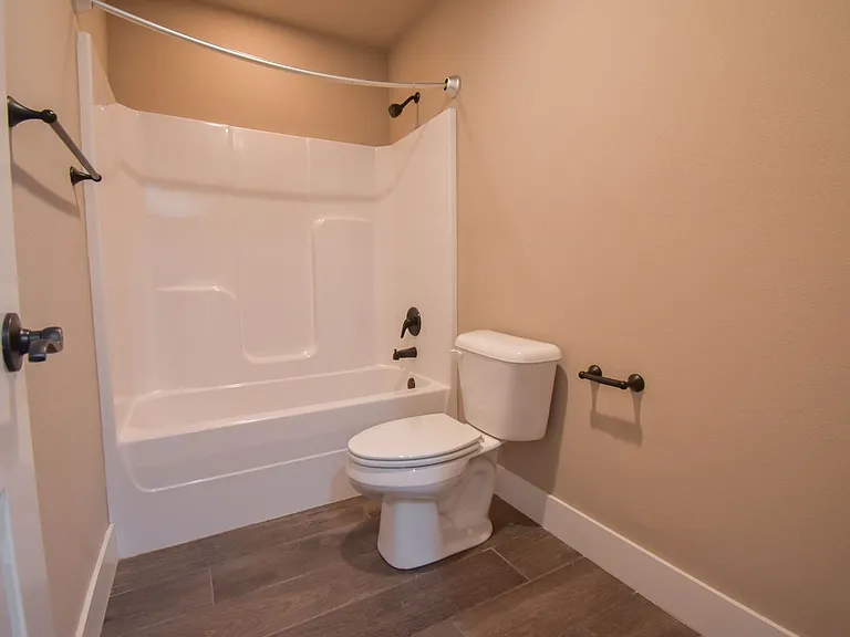 644 N Malbec Rd — Photo 20