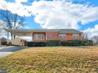 110 Wayne Dr, Harrisburg, PA 17112