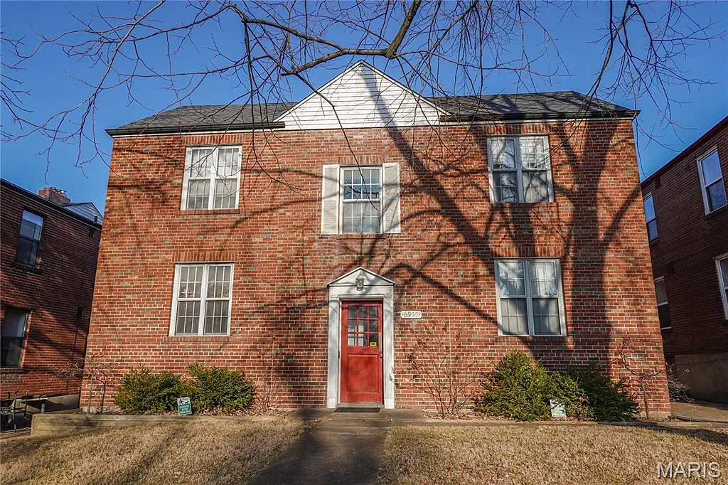 6957 Chippewa St #2W photo 1