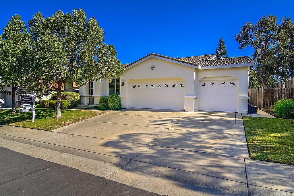 5958 Tanus Cir photo 1