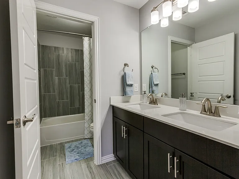 4194 Leighton Ln — Photo 24