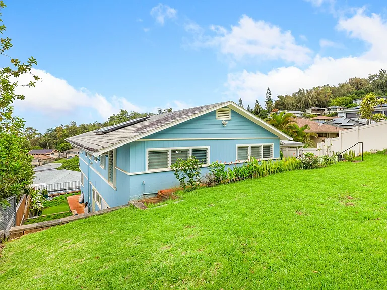 2559 Peter St — Photo 33