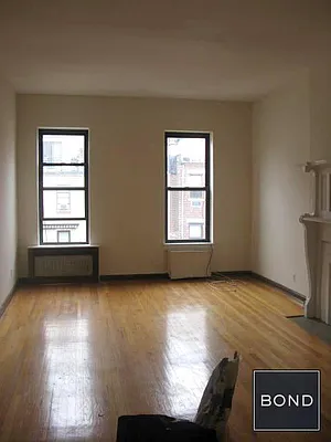 Rented by Bond New York | media 7