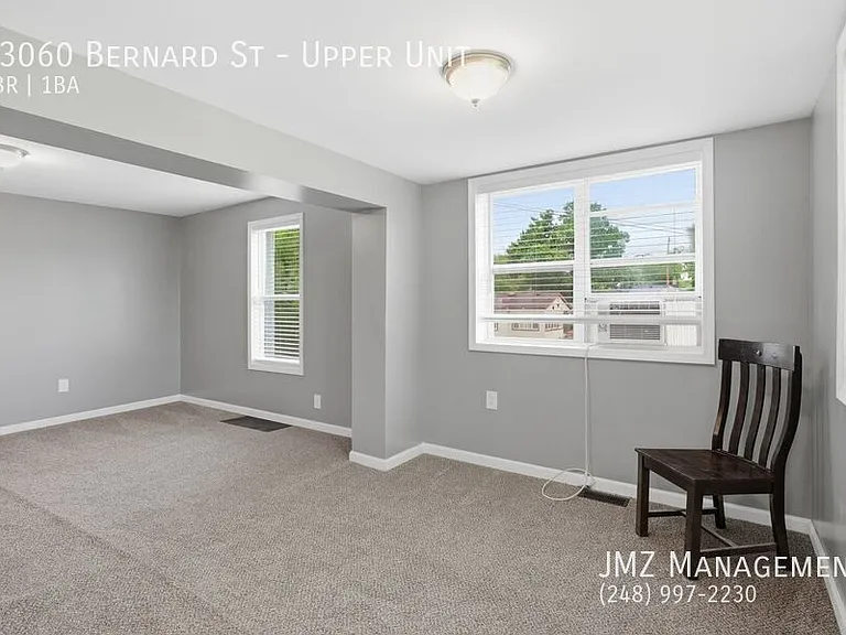23060 Bernard St #UPPER — Photo 9