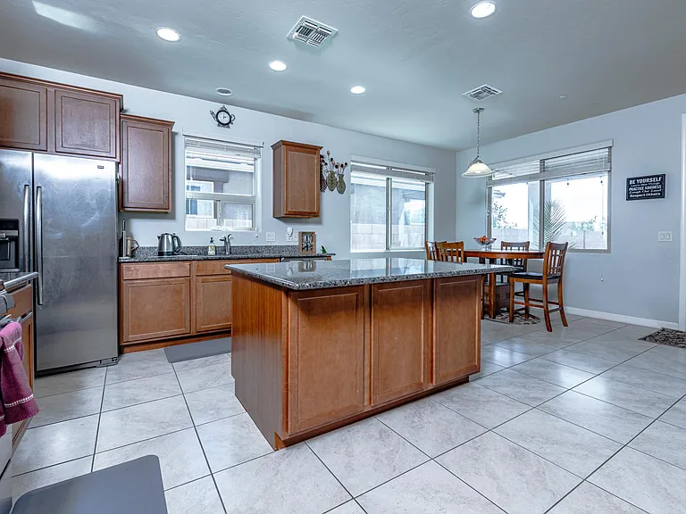 8479 N Gaetano Loop — Photo 9