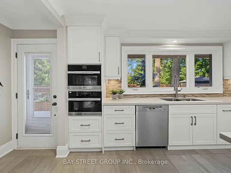 317 Wedgewood Dr — Photo 11