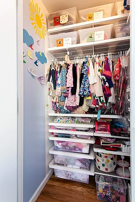 Sold by HomeDax Real Estate | media 11