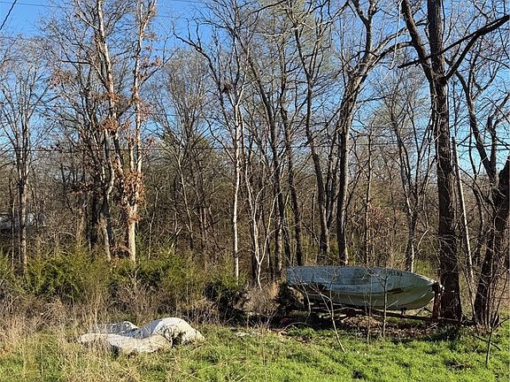 4th image of 638 E 640th Rd #14