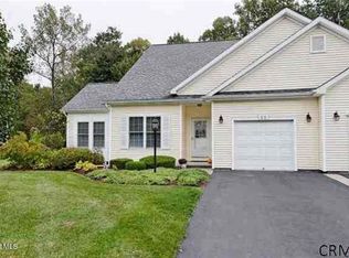 55 Oakmont St, Niskayuna, NY 12309