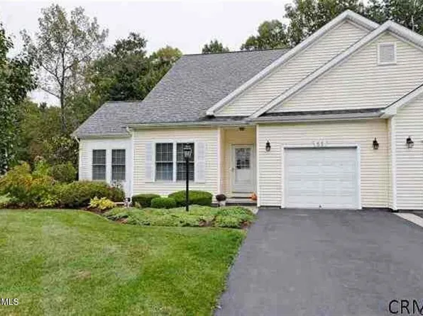 55 Oakmont Street, Niskayuna, NY 12309