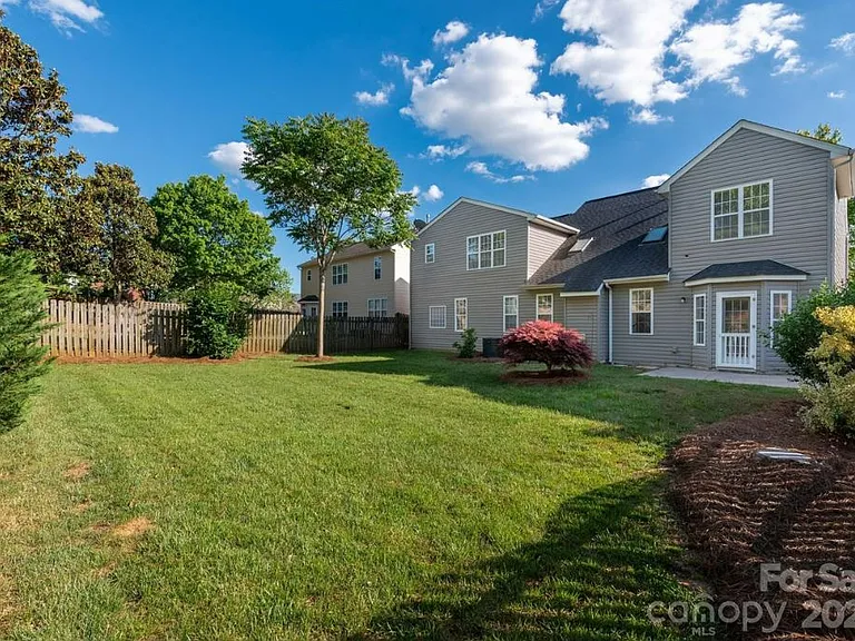 10922 Sedgemoor Ln — Photo 16