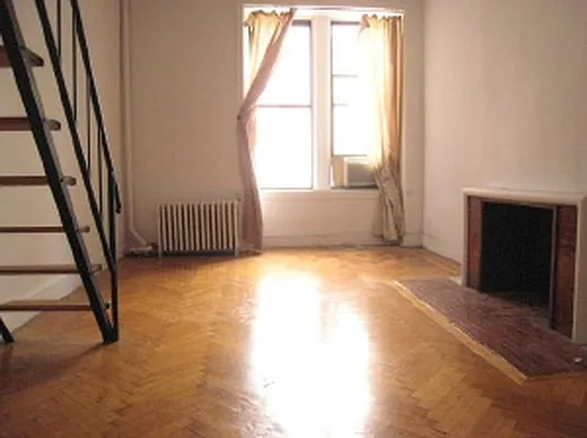 Rented by Cooper & Cooper Real Estate | media 81