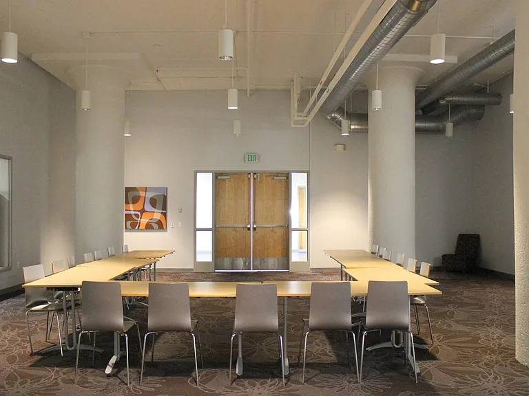 2929 Chicago Ave — Photo 15