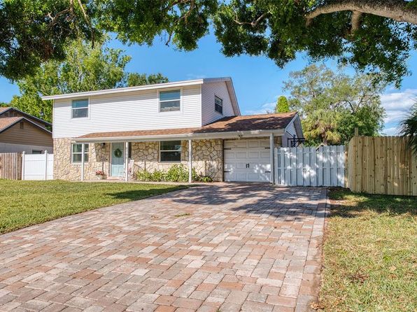 8798 94th St, Seminole, FL 33777