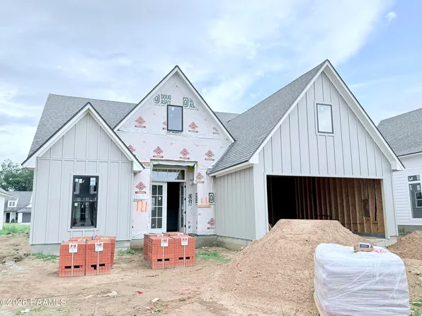 111 Fountain Meadow Dr, Broussard, LA 70518
