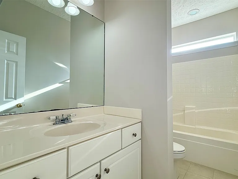 9505 Greythorne Ct — Photo 15
