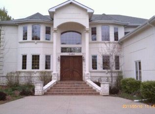 2450 Orion Rd, Oakland, MI 48363