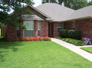 516 Chisholm Crk, Enid, OK 73701