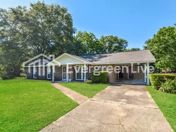 3660 Robert E Lee Dr, Millbrook, AL 36054