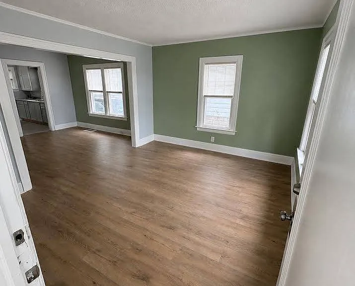121 Jones St — Photo 33