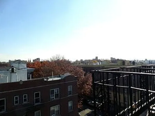 Rented by Vassiliou Group | media 22