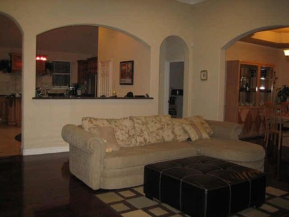 3rd image of 3400 Anchor Dr