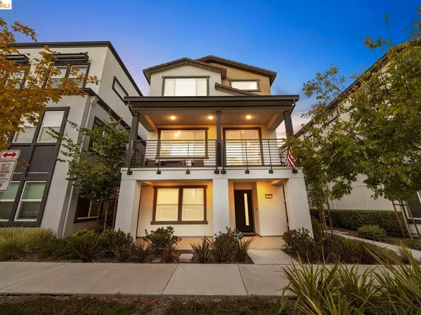 2825 Crusader St, Alameda, CA 94501