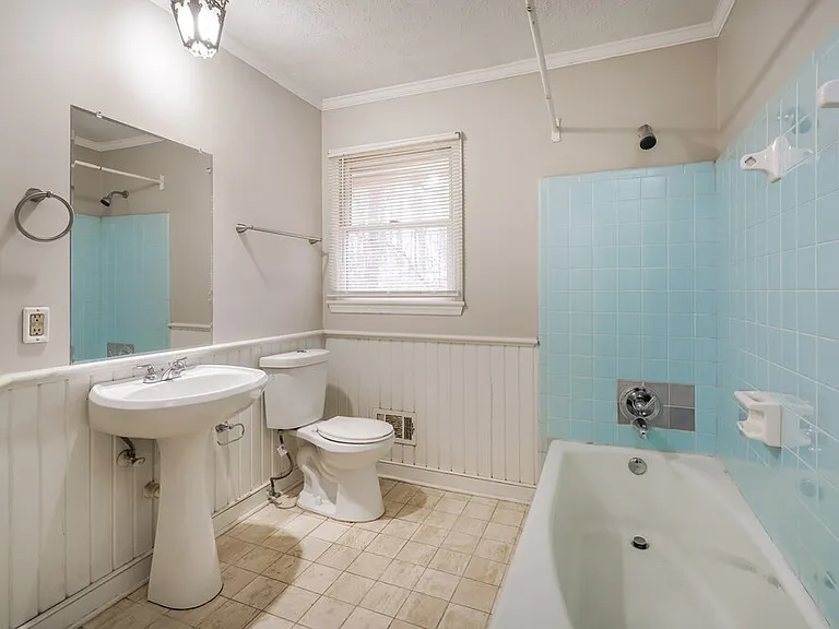 6166 Queens Rd — Photo 15