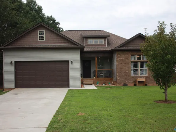 404 Mini Farm Rd, Grant, AL 35747