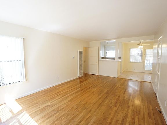 2nd image of 1023 Loring St