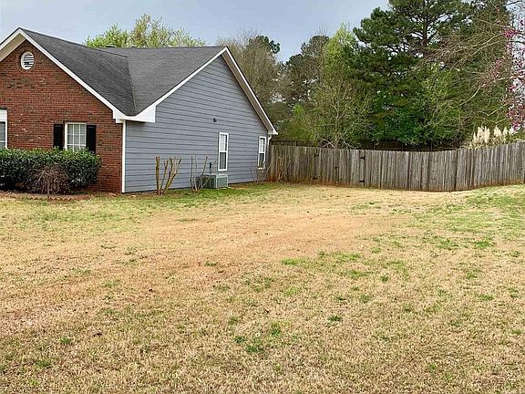2nd image of 3501 Tiffany Dr SE #1