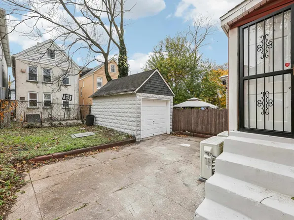 299 Claremont Avenue image 33 of 44