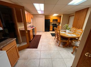 2002 W 4th St #2, Davenport, IA 52802