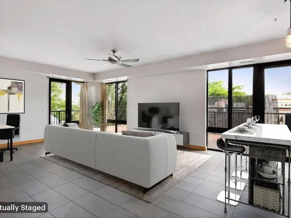 10 E 26th St APT 201, Minneapolis, MN 55404