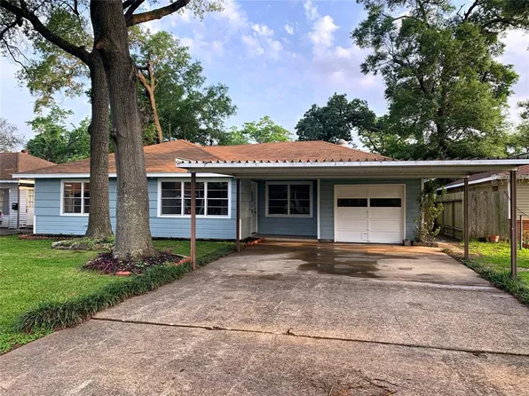 13206 Joliet St, Houston, TX 77015