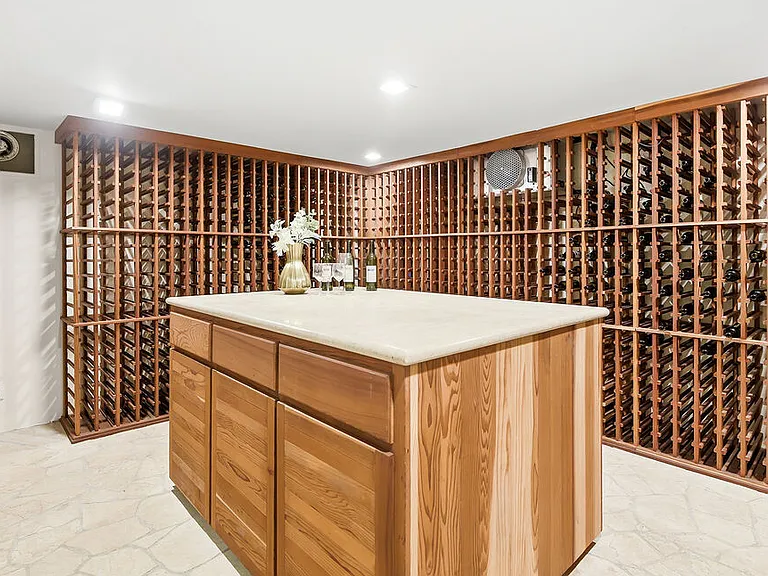 407 Robert Ln — Photo 20