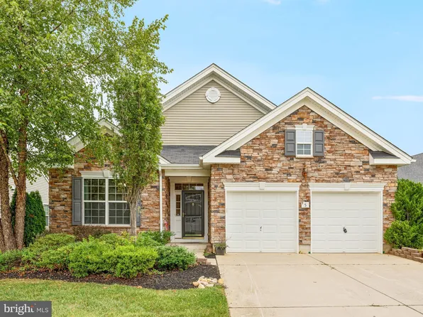 5 Wilshire Blvd, Woolwich Township, NJ 08085