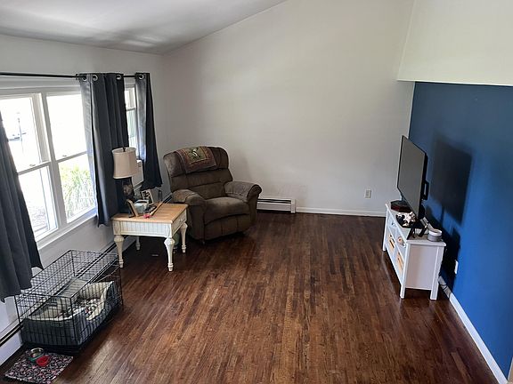 5th image of 1088 Inwood Dr